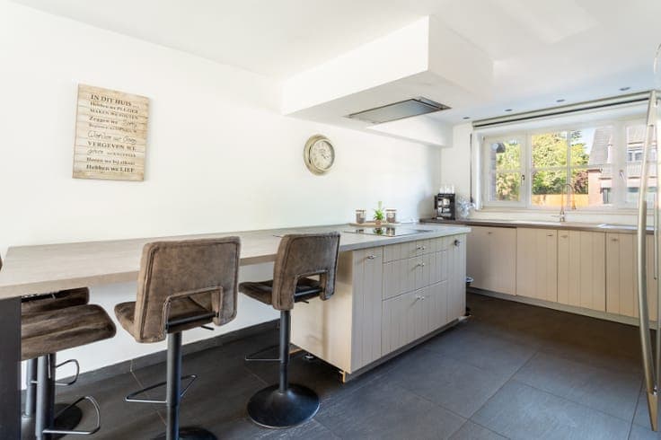 Verrassend ruime woning met zwembad!