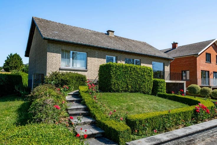 Sale - House Florennes - 329,000 €