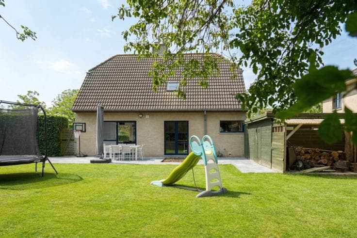 Move-in ready villa with 3 bedrooms near Waregem