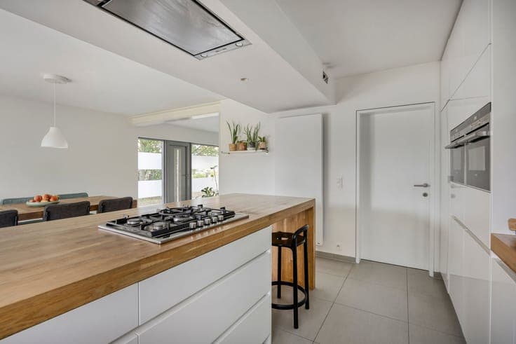 Move-in ready home with garden and garage in Hasselt