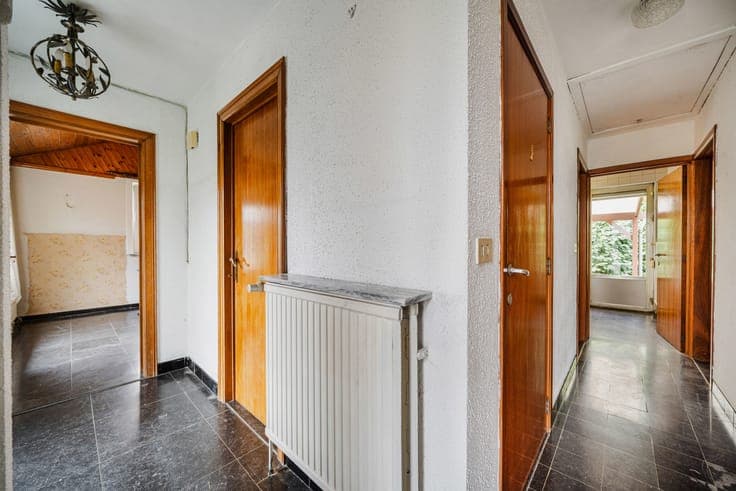 Maison 2 chambres de plain-pied avec garage et jardin