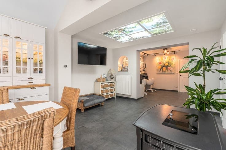 For sale: house with large garden in Westende