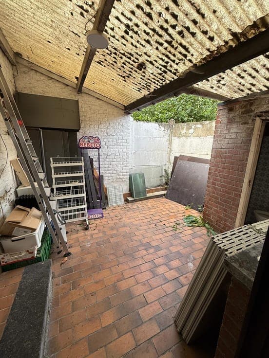 Income property with duplex apartment