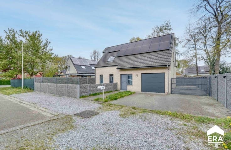 House in Peer