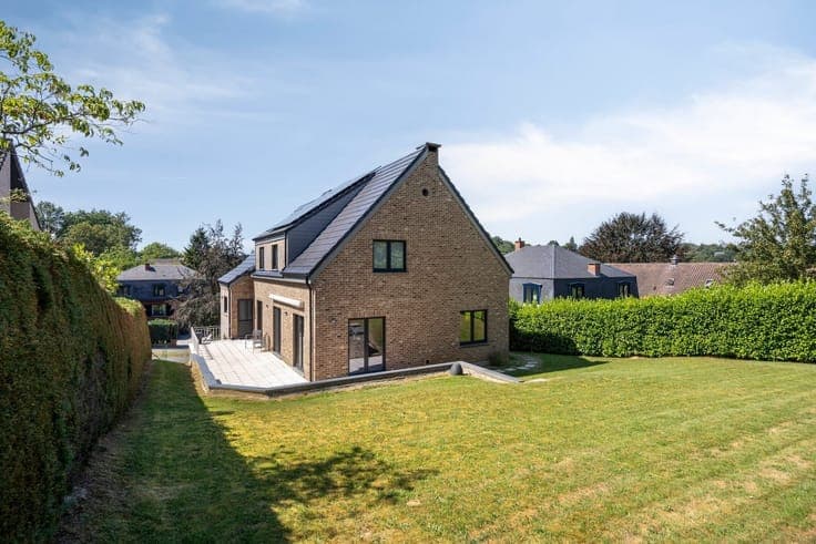 Fully renovated villa in Ten Trappen neighborhood
