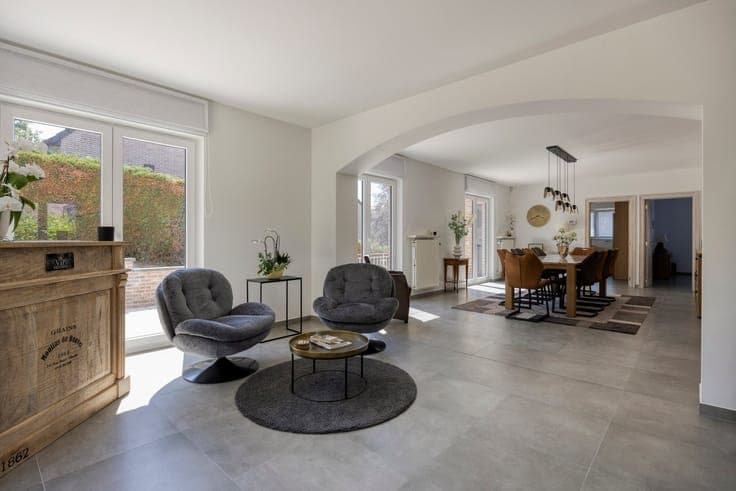 Fully renovated villa in Ten Trappen neighborhood
