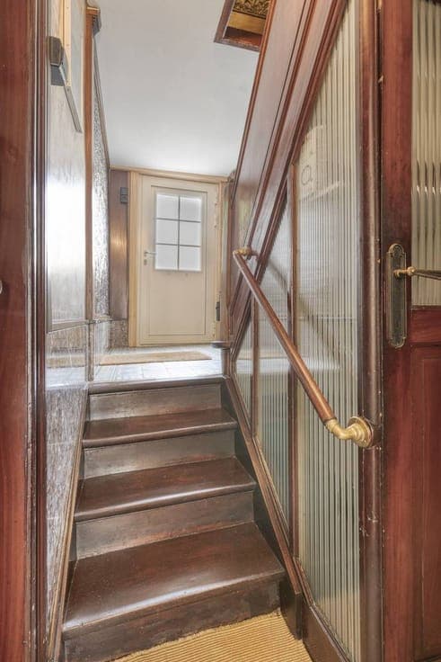 Characterful townhouse with authentic elements and charming