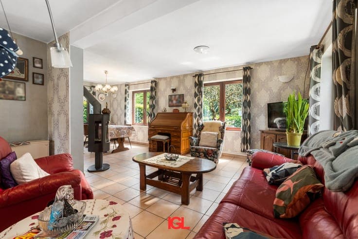 Charming 4-Bedroom Villa in a Peaceful Location Near Colo...
