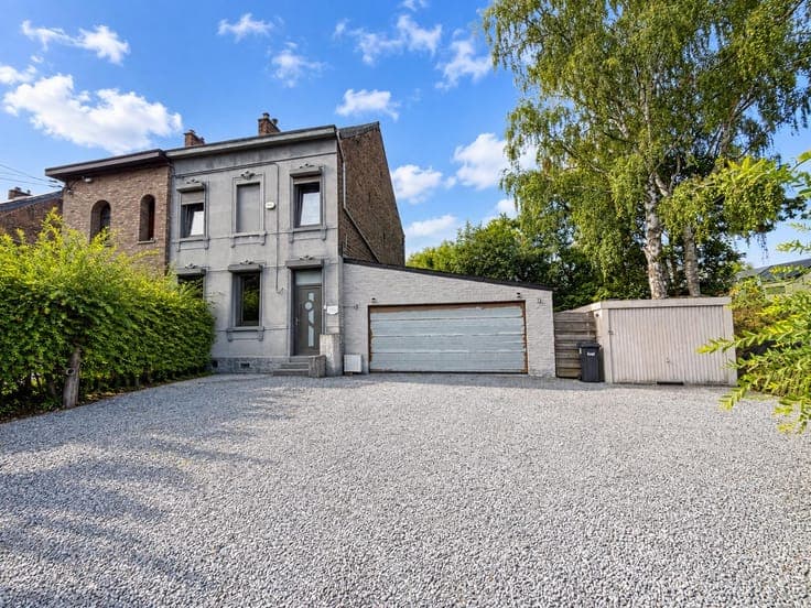 House in Courcelles