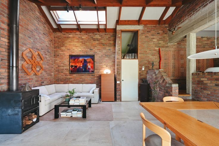 Hoog-Linden: architectural 70s villa on a generous plot