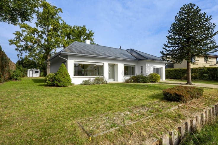 House in Zoersel Halle