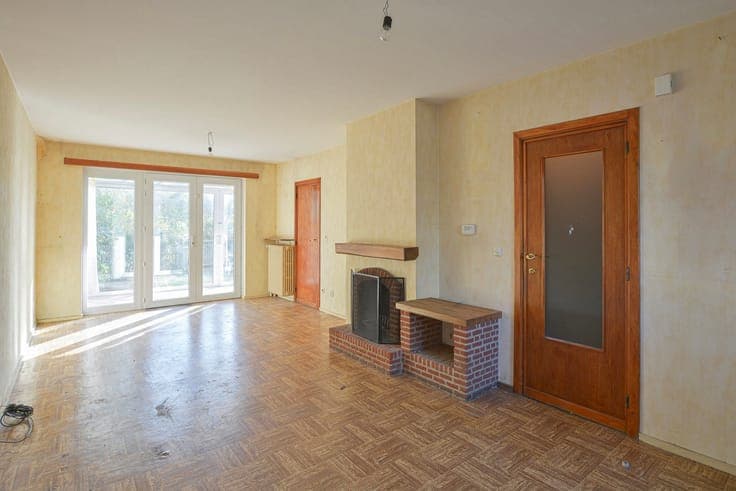 SAINTE ALIX - charming house to renovate