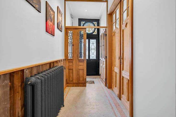 9-Bedroom Townhouse with Indoor Pool & Wellness