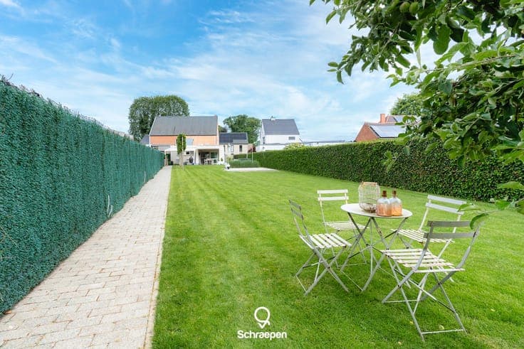 Instapklare én energiezuinige gezinswoning (216 m²) met 3...