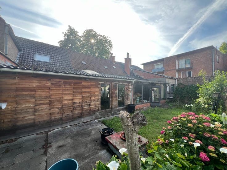 Te renoveren woning in centrum Varsenare