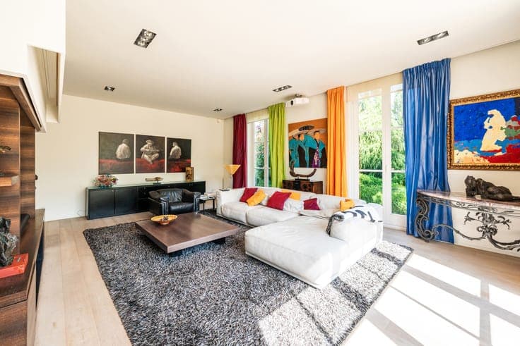 LASNE - Magnificent 4-Bed Villa with Pool - 367 m²