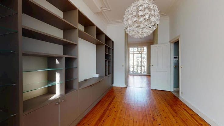 MARIE-JOSE - 4/5 bedroom house +/- 295m2 + Garden