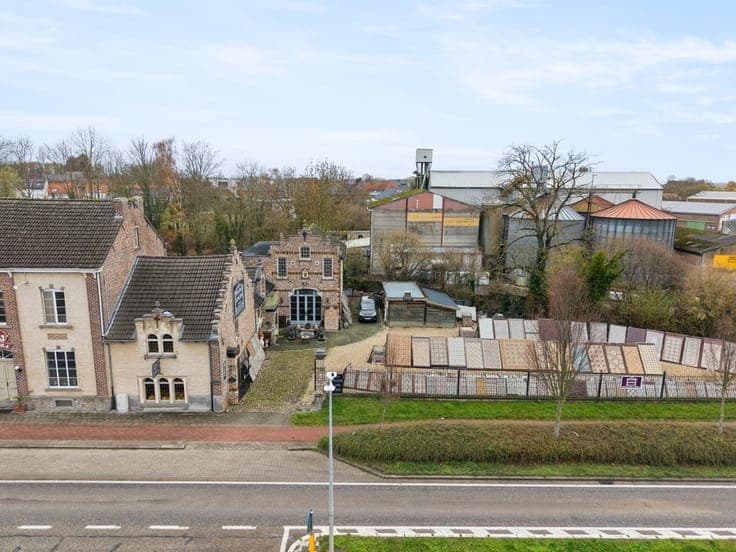 AUTHENTIEKE EIGENDOM MET KARAKTER, TUIN EN COMMERCIËLE MO...