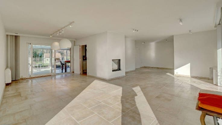Villa van 349m² op 29a67ca met openluchtzwembad