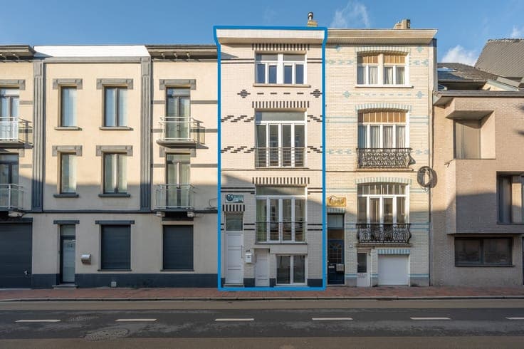 Spacious furnished home (investment property)