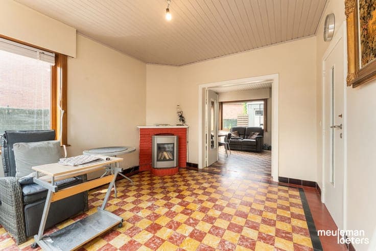 Robust semi-detached house with garden in Oostkamp
