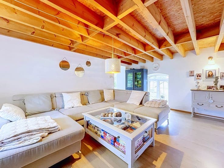 House in Avernas-le-Bauduin