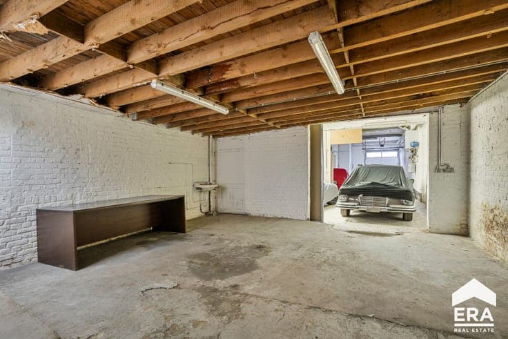 BRAINE-L’ALLEUD – SPACIOUS WAREHOUSE AND INDEPENDENT 4-BEDRO