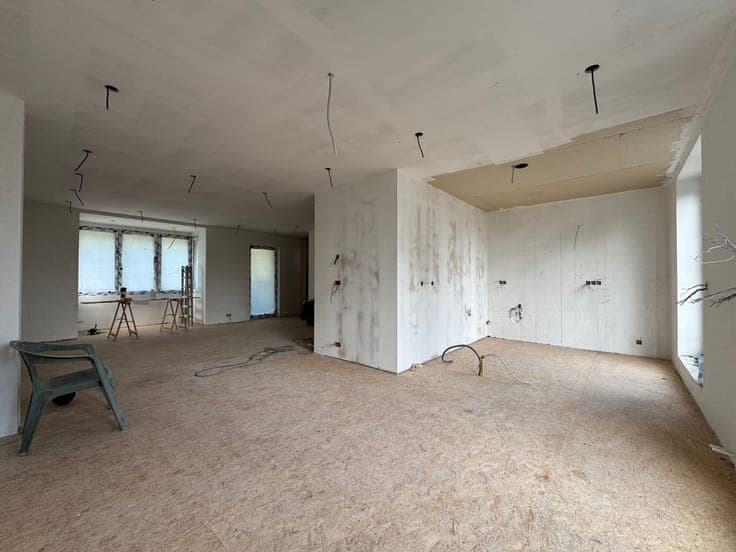 Investment property with 4 units!