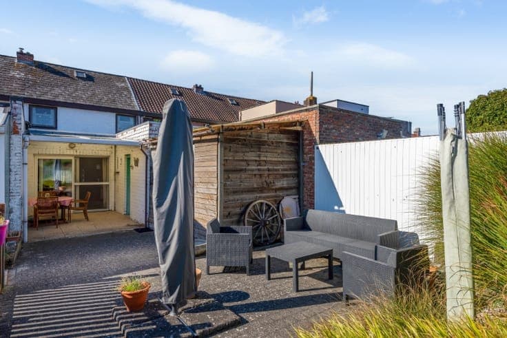 Zeer rustig gelegen gezinswoning met 2 SLK en ruime tuin