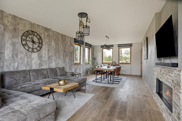 RESIDENTIEEL GELEGEN VILLA MET 4 SLPKS, 2 BADKS EN ZONNIG...