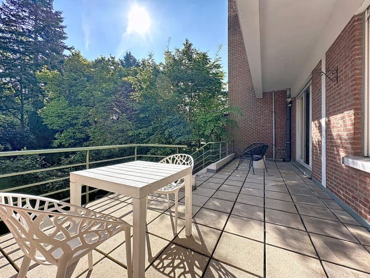 Elegant Renovated Townhouse