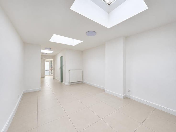 Renovated 2-bedroom house with veranda and large garden