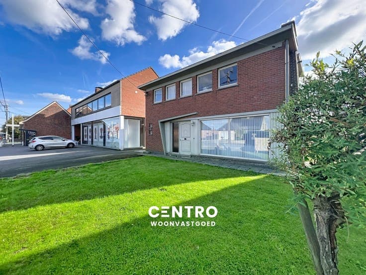 Charmante woning met grote garage/atelier van ± 125m² met...