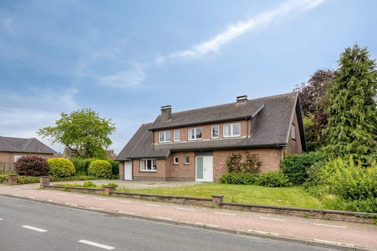 Villa met 4 slaapkamers en unieke tuin