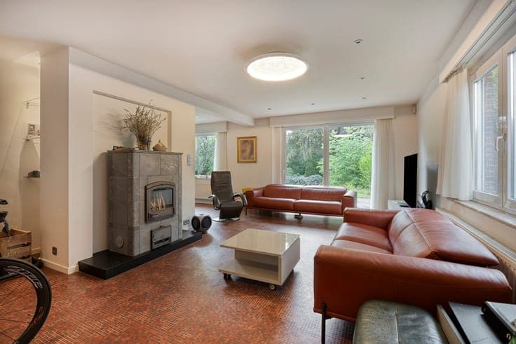 Villa met 4 slaapkamers en unieke tuin