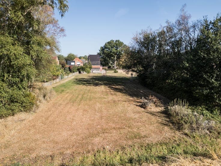 Op te frissen woning te koop aan de Gijmelsesteenweg in L...