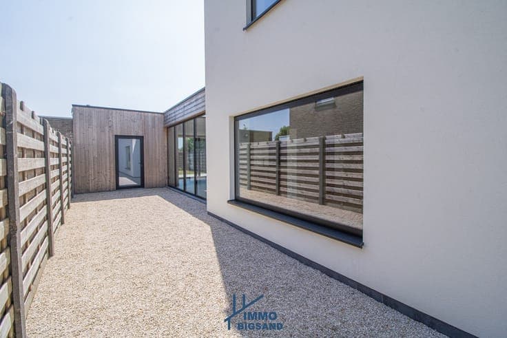 Volledig vernieuwde woning met gloednieuwe aanbouw met 3 ...