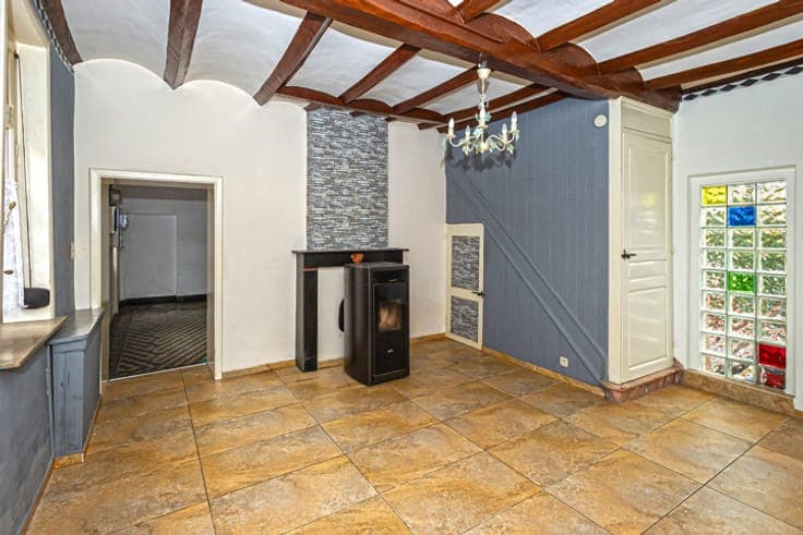 House in Montignies-sur-Roc