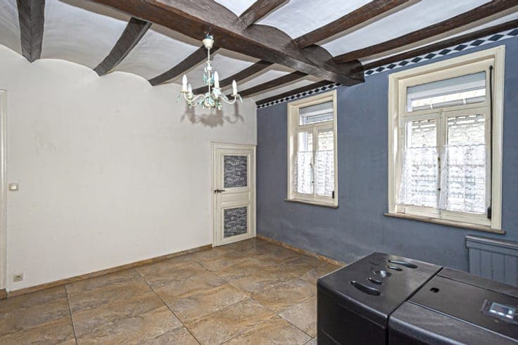 House in Montignies-sur-Roc