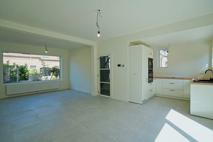 Charmante gezinswoning met 3 slaapkamers en garage!
