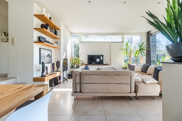Bright villa in the Faubourg