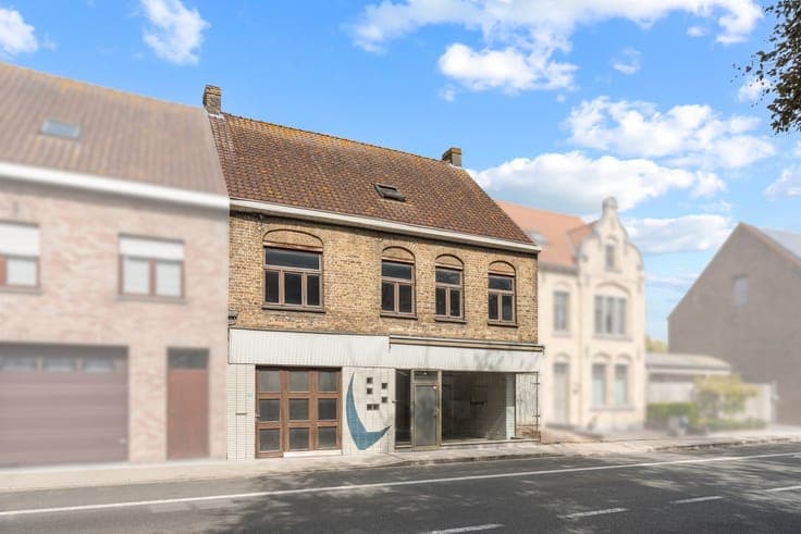 Ruime woning met 4 slaapkamers, inpandige garage en een z...