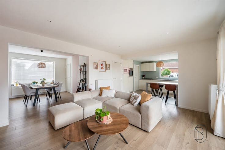 Ready-to-move-in 3-bedroom family home in a quiet location