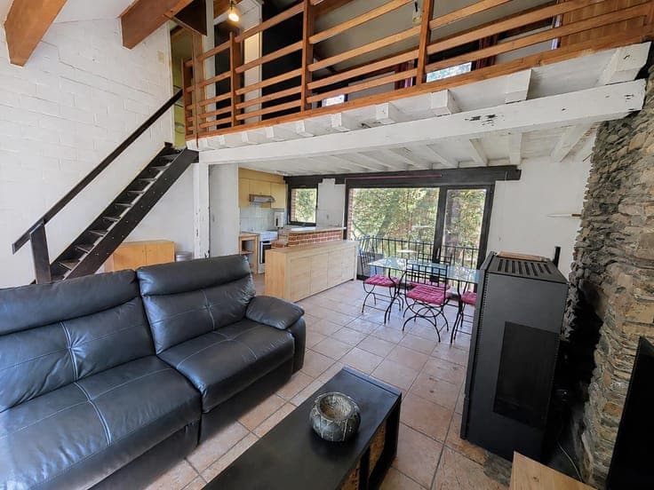Charming Home - 3 Bedrooms & Forest Views