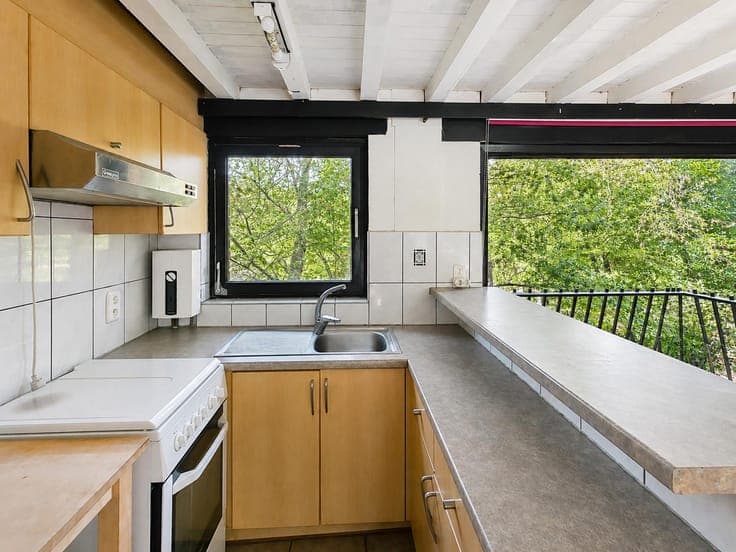 Charming Home - 3 Bedrooms & Forest Views