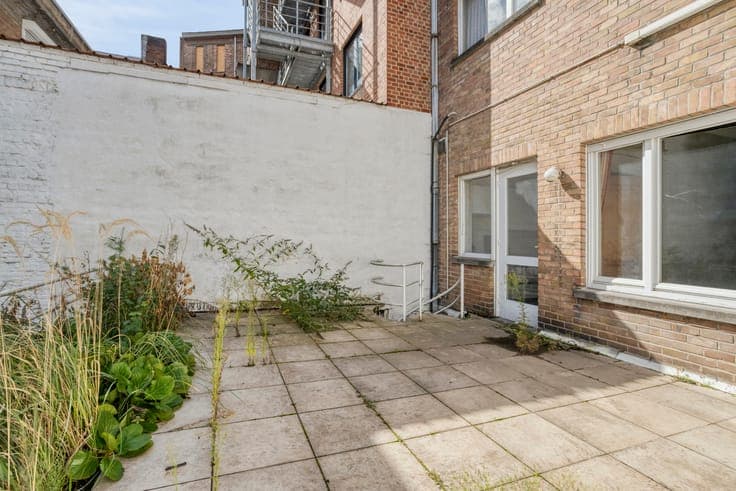 Unique opportunity in the heart of Kortrijk: Versatile build