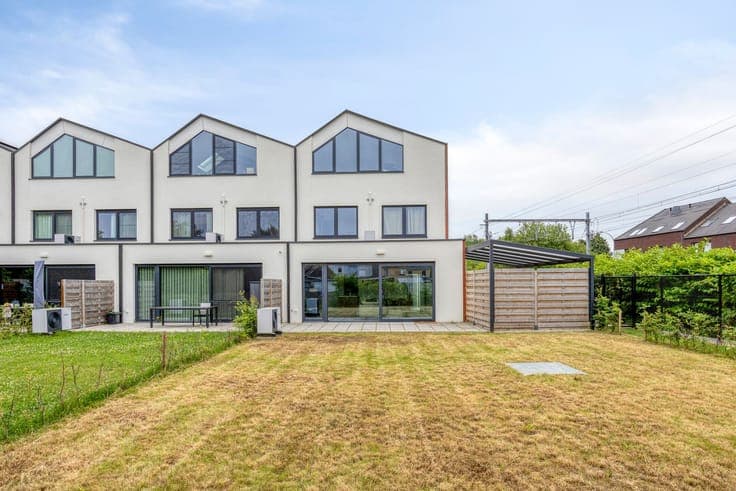 Newly built house (E23) with 3 bedrooms in Kumtich.