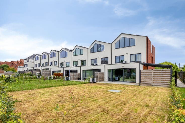 Newly built house (E23) with 3 bedrooms in Kumtich.