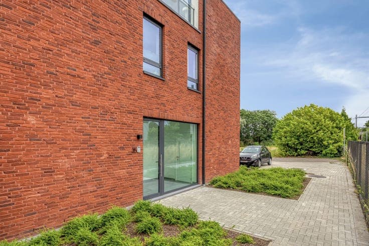 Newly built house (E23) with 3 bedrooms in Kumtich.