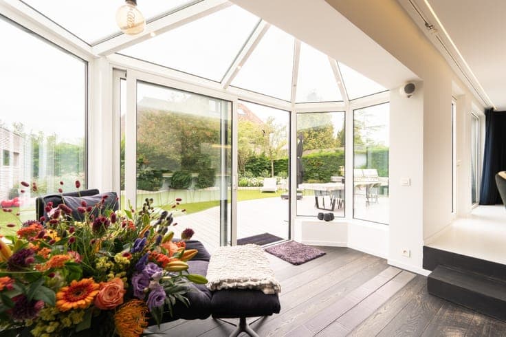 Volledig gerenoveerde villa in moderne architectuur, 4 sl...